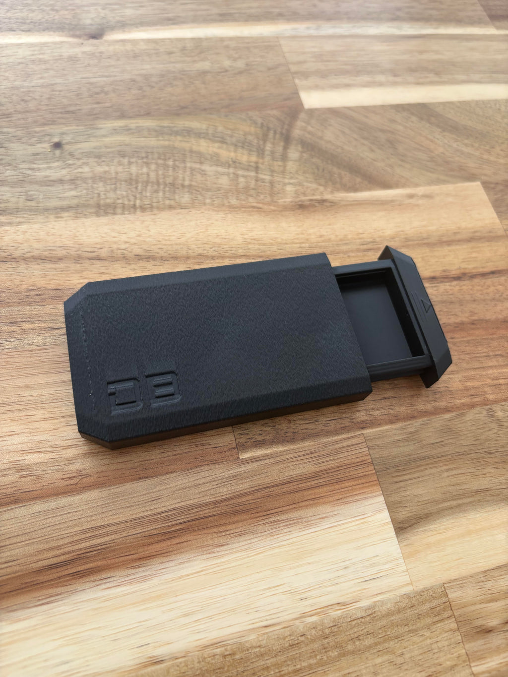 Maglyte Slim Snus Container with Customizable Engraved Initials